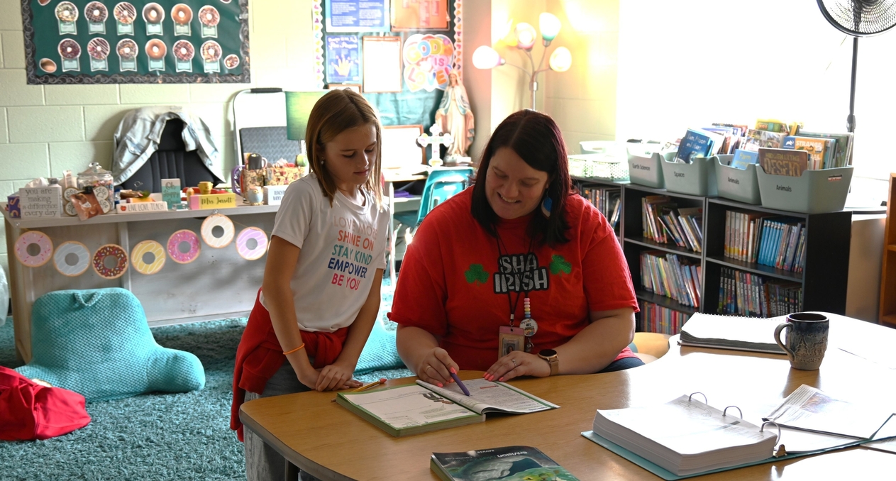 Two teachers with their class